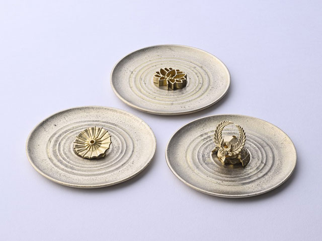 Incense Holder with Plate; Lotus, Japanese Umbrella, and Tokugawa